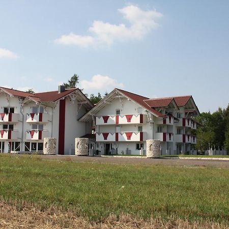 Zum Kreuzritter Aparthotel Wuestenrot Esterno foto