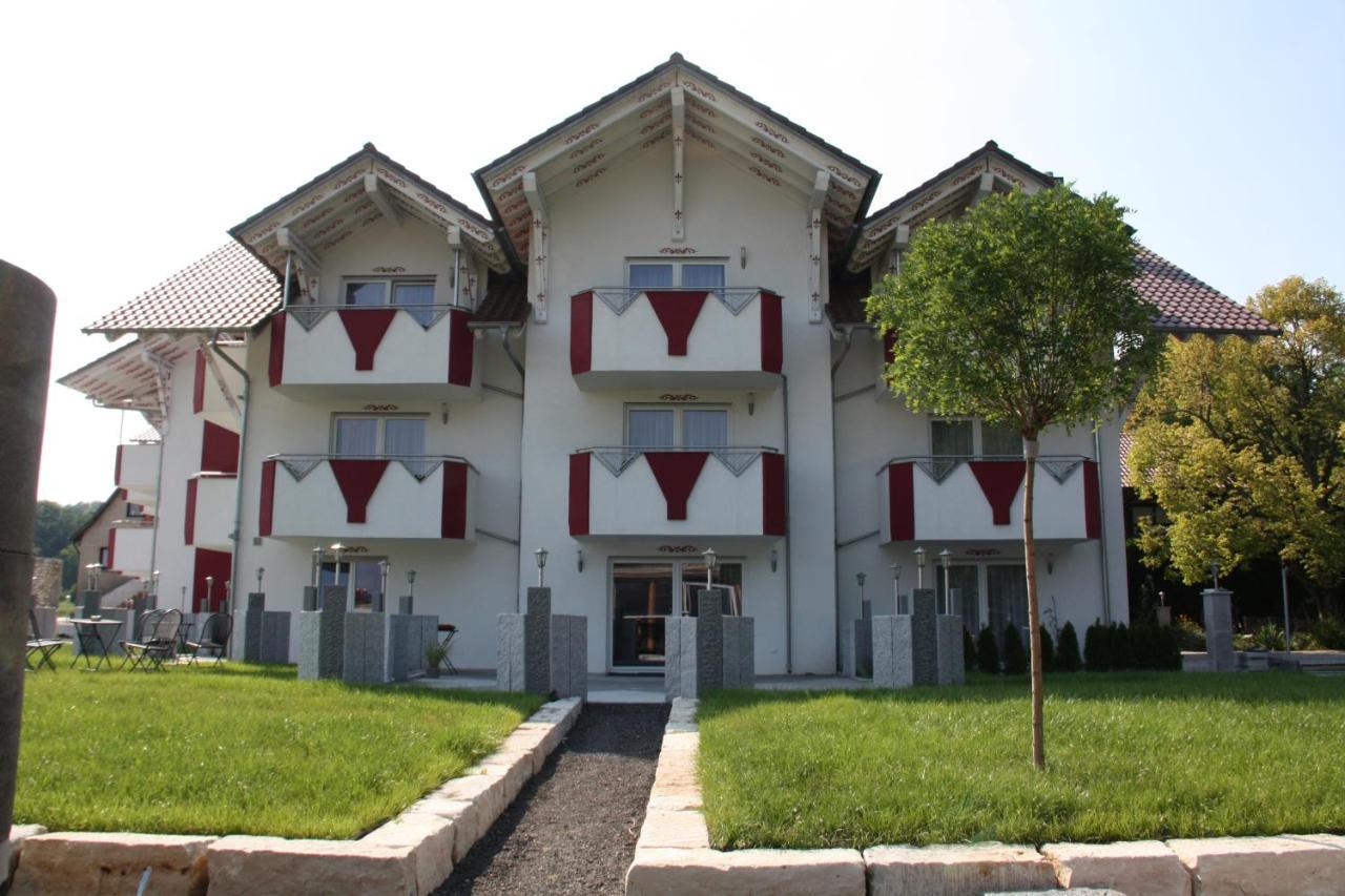Zum Kreuzritter Aparthotel Wuestenrot Esterno foto