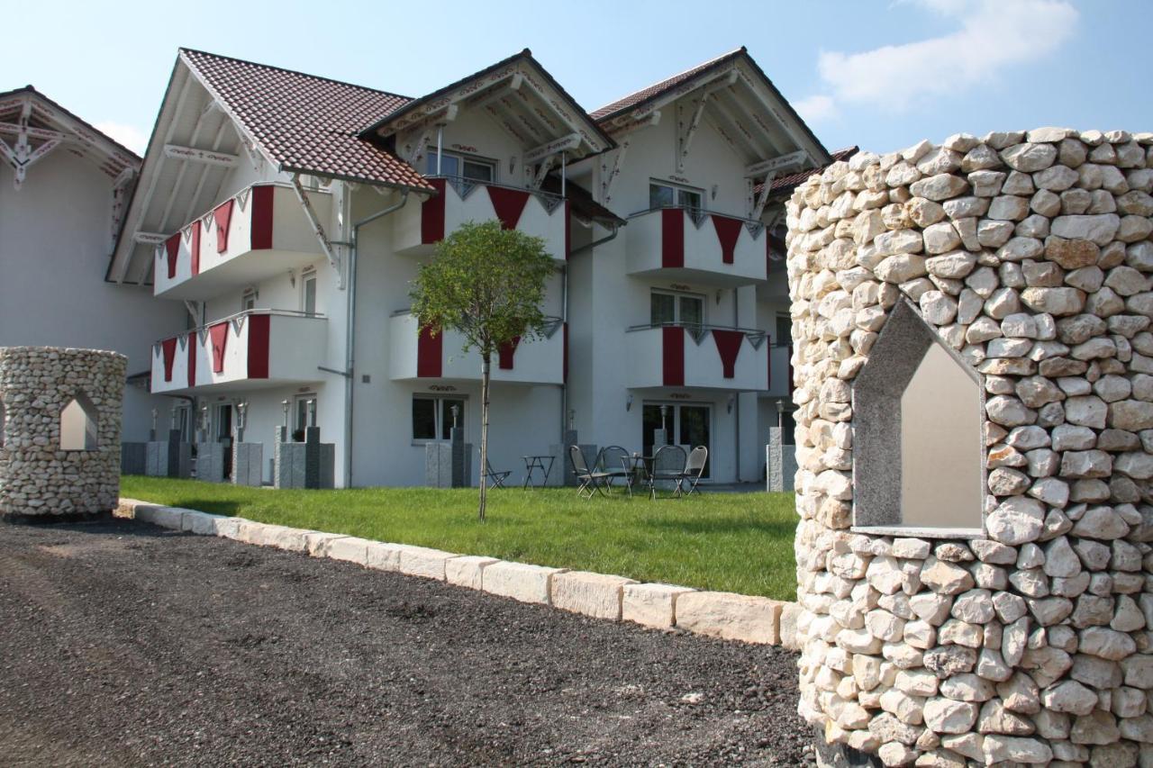 Zum Kreuzritter Aparthotel Wuestenrot Esterno foto